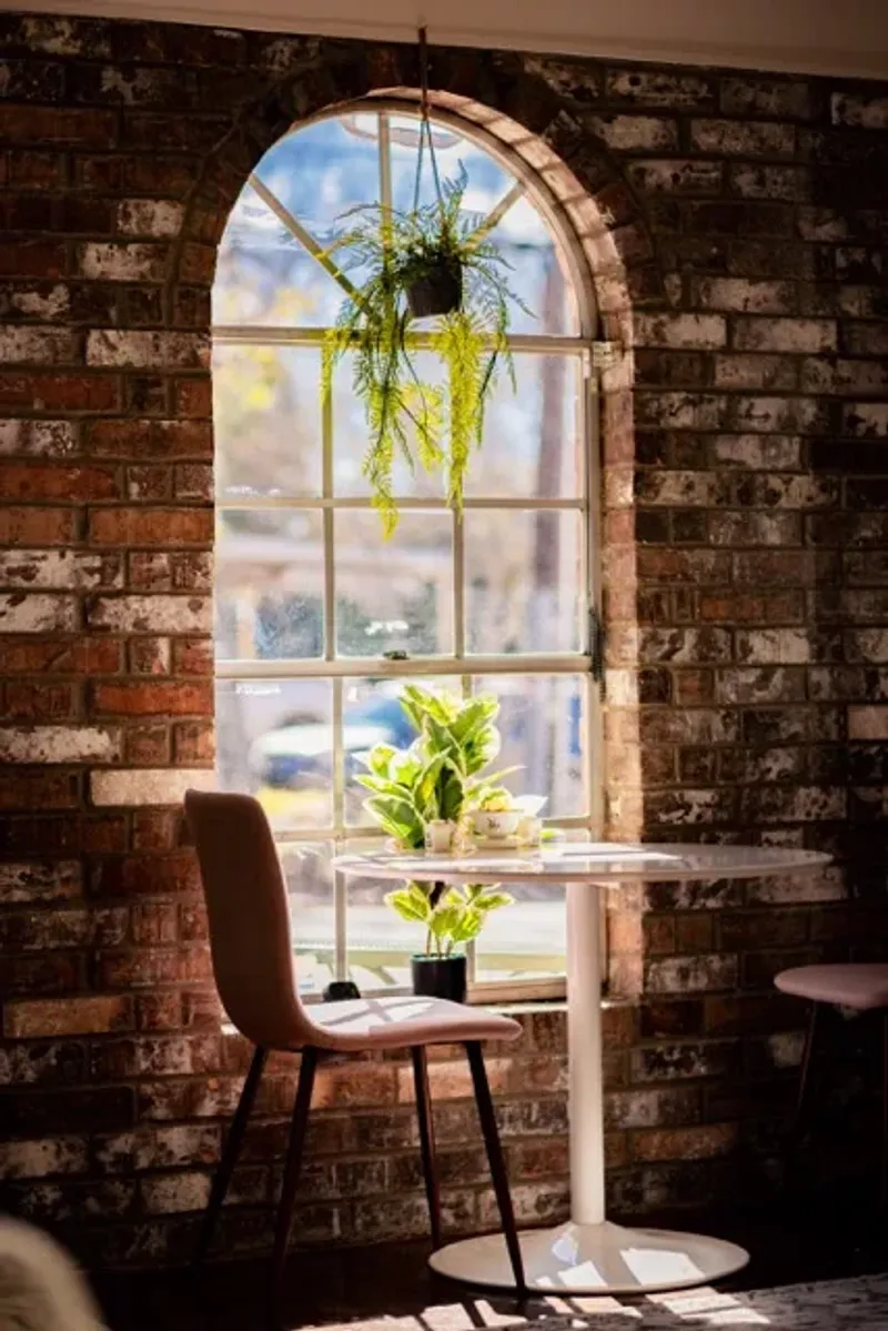A Cafe Built for Lingering