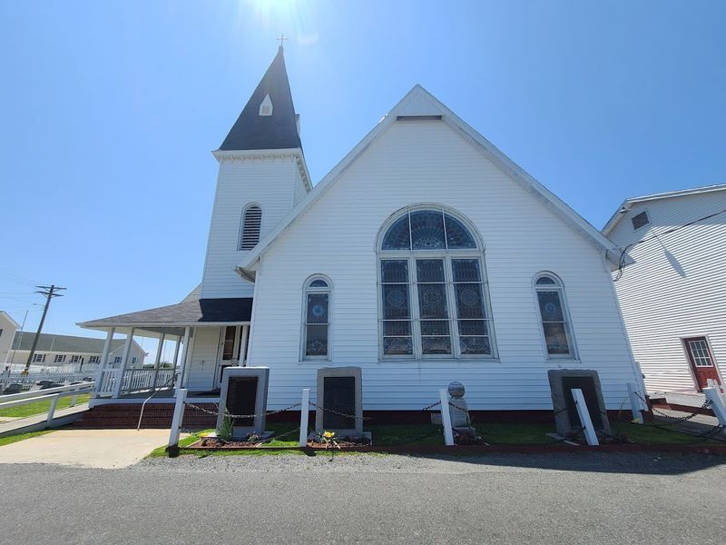 A Community Running on Deep Faith and Tight Bonds