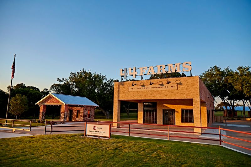 A Family Ranch Rooted in Over 150 Years of Texas History A Family Ranch Rooted in Over 150 Years of Texas History