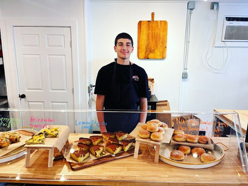 A Lunch Counter Full of Hearty Italian Comfort