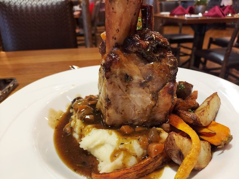 A Menu Built Around Seasonal American Comfort Food A Menu Built Around Seasonal American Comfort Food