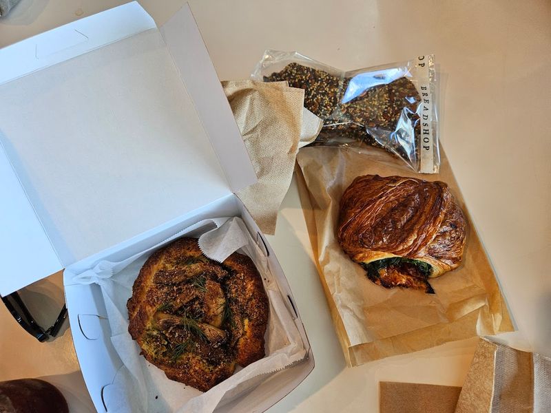 A Menu That Refuses to Stay in One Lane