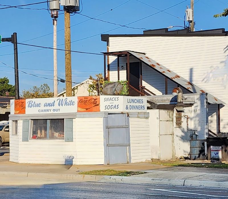 A Neighborhood Institution That Alexandria Calls Its Own A Neighborhood Institution That Alexandria Calls Its Own