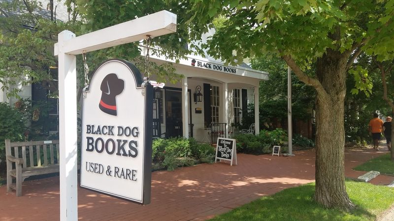 A Perfect Stop in Zionsville's Walkable Village District