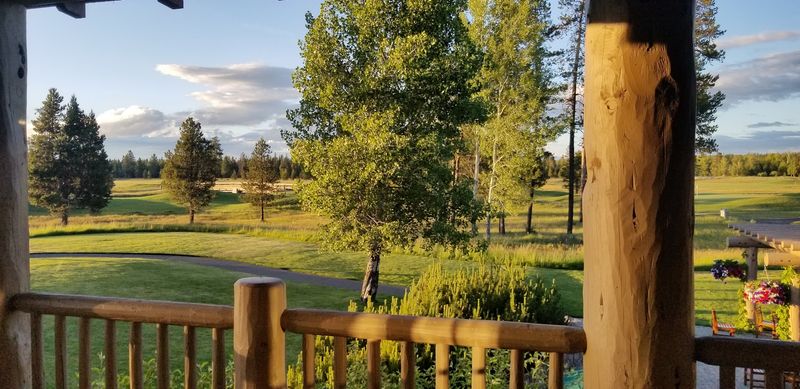A Setting That Feels Like a Hidden Oregon Gem