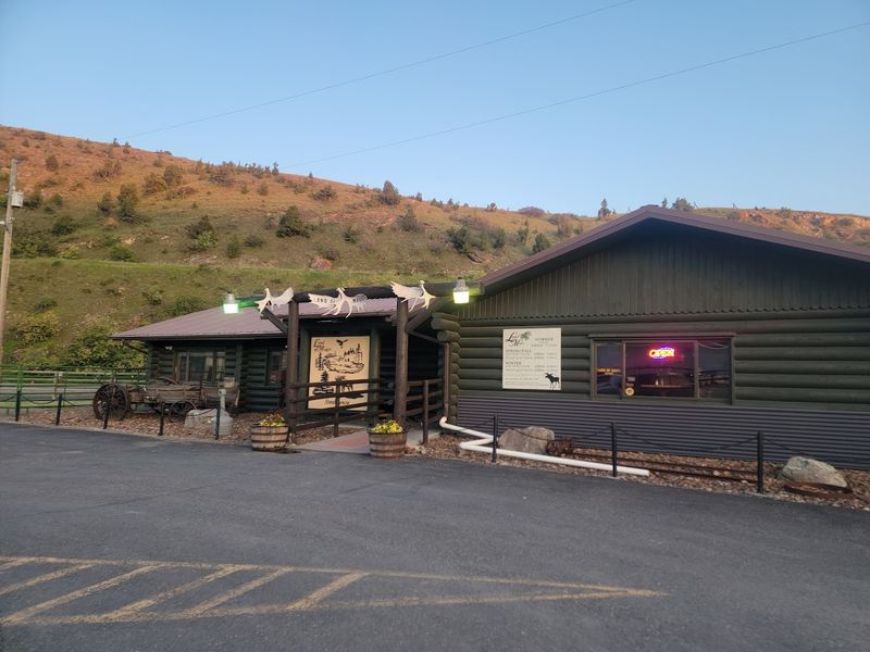 A Small Town Hiding a Big Reputation