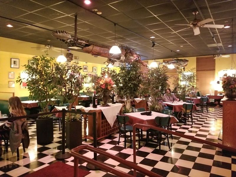 A Supper Club Atmosphere That Feels Genuinely Timeless A Supper Club Atmosphere That Feels Genuinely Timeless