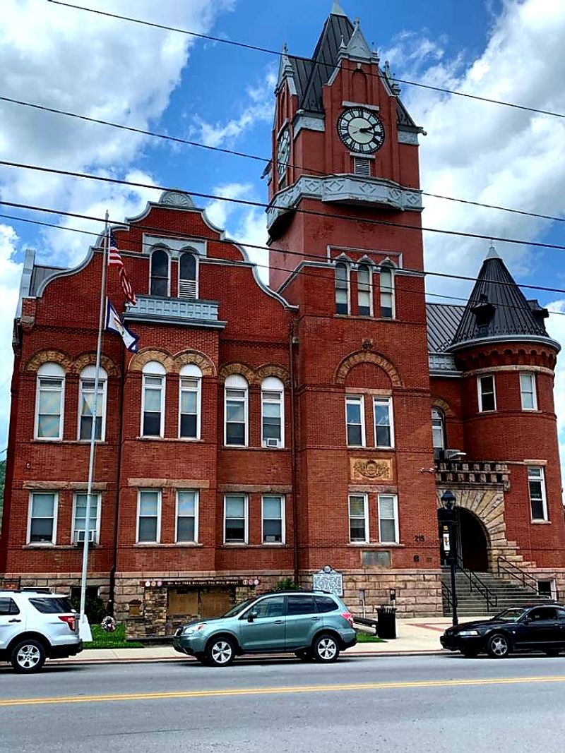 A Tight-Knit Community Where Neighbors Still Know Each Other
