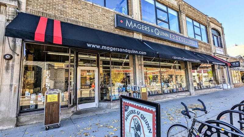 A True Community Hub in the Heart of Uptown Minneapolis A True Community Hub in the Heart of Uptown Minneapolis