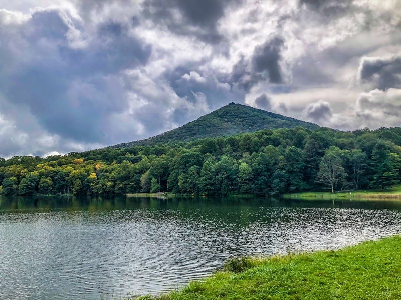 Abbott Lake (Peaks of Otter)
