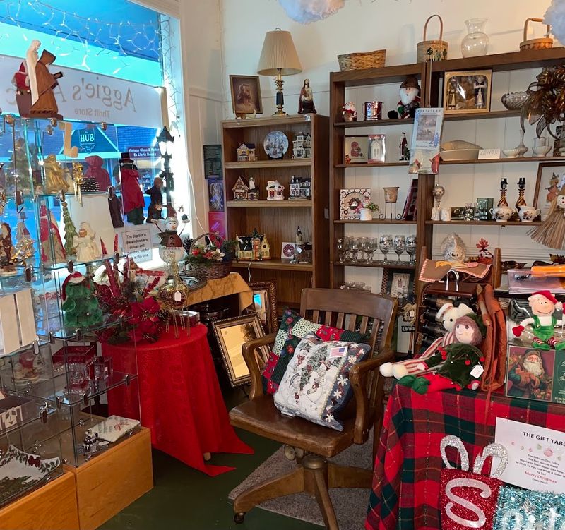 Aggie's Attic, Lakeside Aggie's Attic, Lakeside