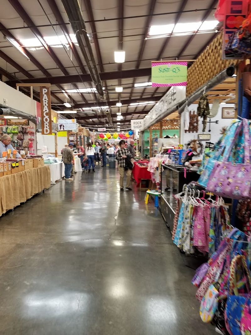 Aisles That Keep Pulling You Forward Aisles That Keep Pulling You Forward