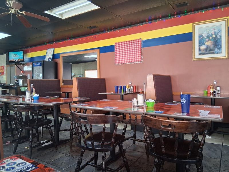 Alli's Family Restaurant