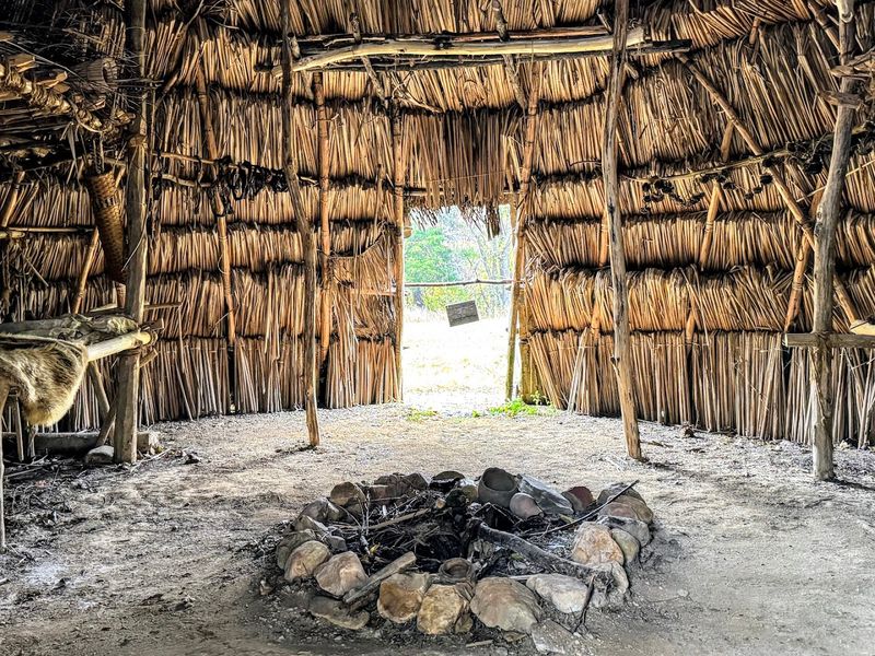 American Indian Life Through the Ganatastwi Settlement