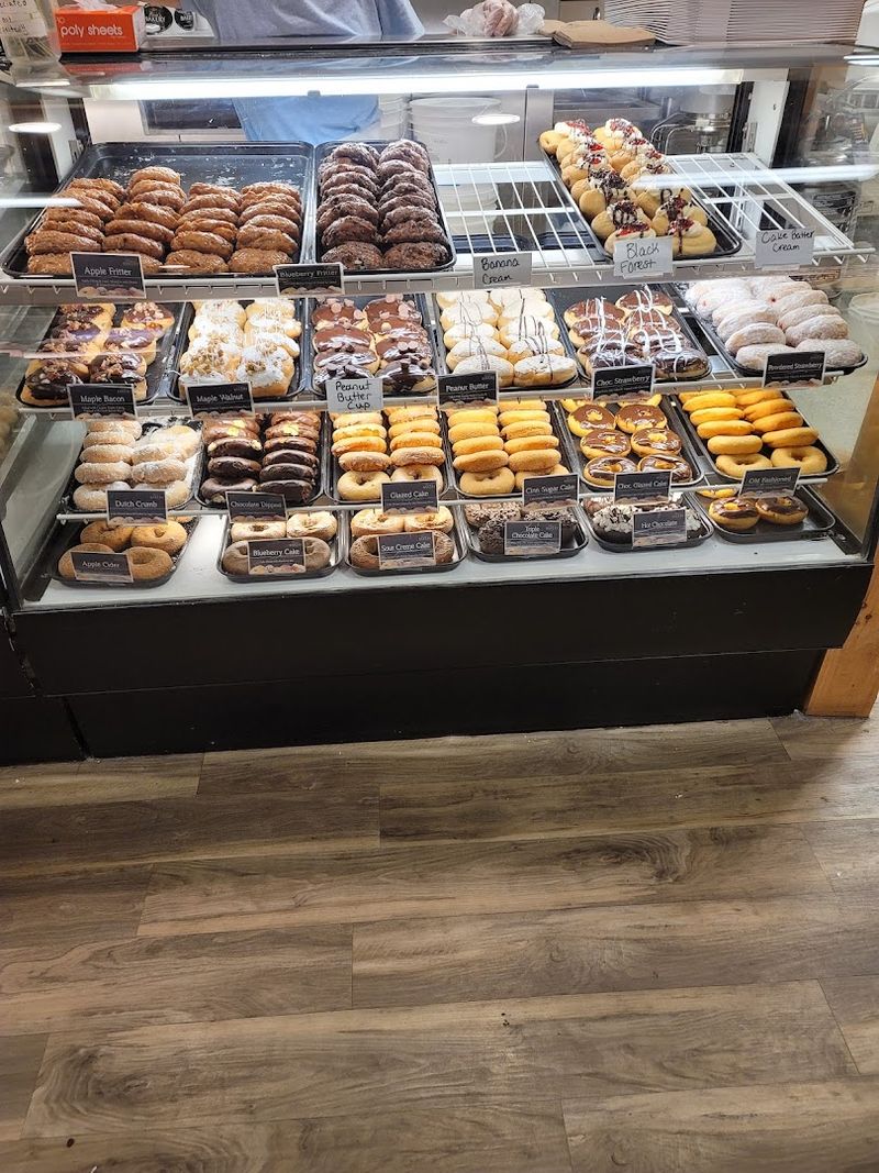 Amish Baked Goods That Smell Like a Saturday Morning Should