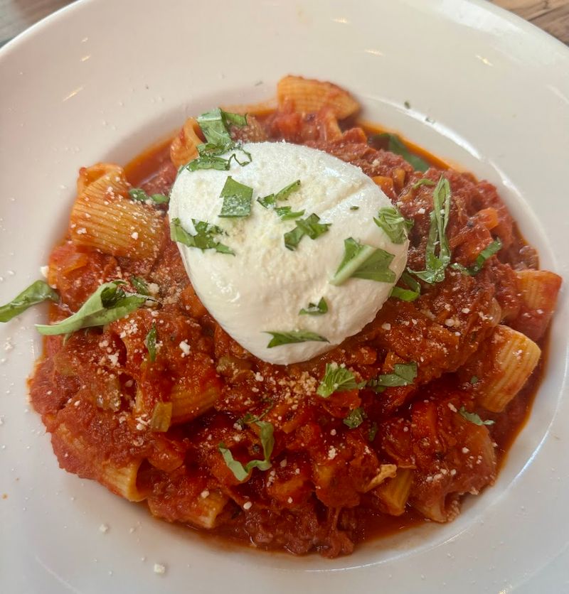 An Award-Winning Marinara Sauce Worth the Drive