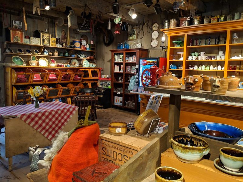 Antique Dealers From The Mid-Atlantic Region