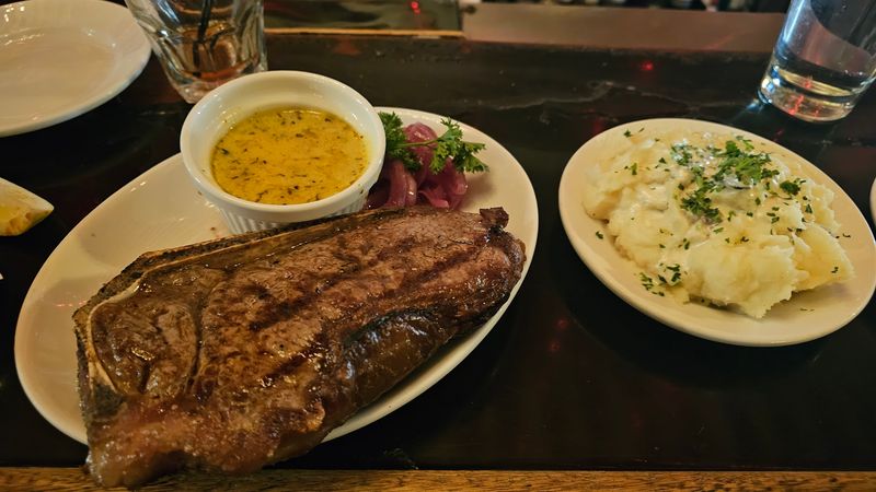 Anton's Taproom and Restaurant, Kansas