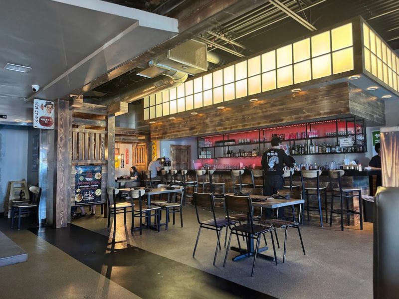 Atmosphere Inside: Cozy Meets Contemporary Atmosphere Inside: Cozy Meets Contemporary
