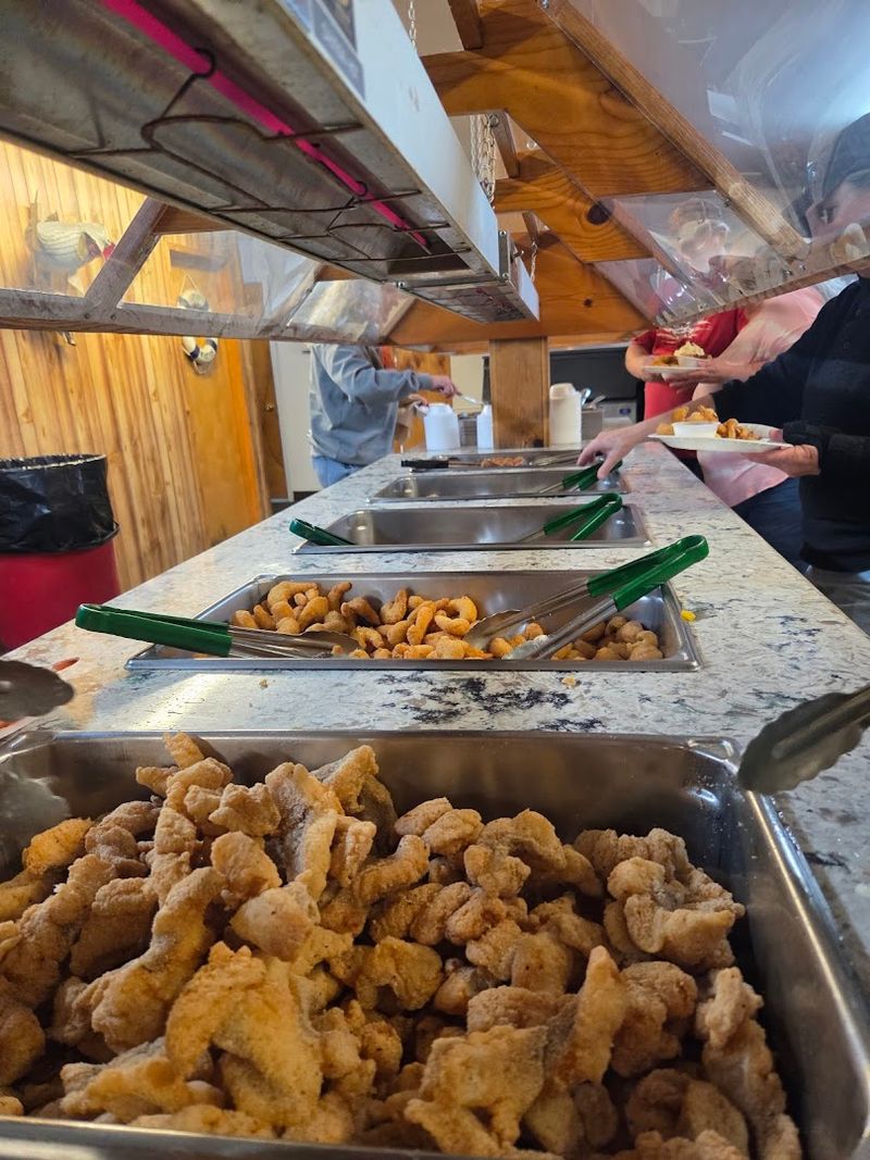 BG's Catch Near Lake Texoma Is a Fried Catfish Pilgrimage Worth Every Mile