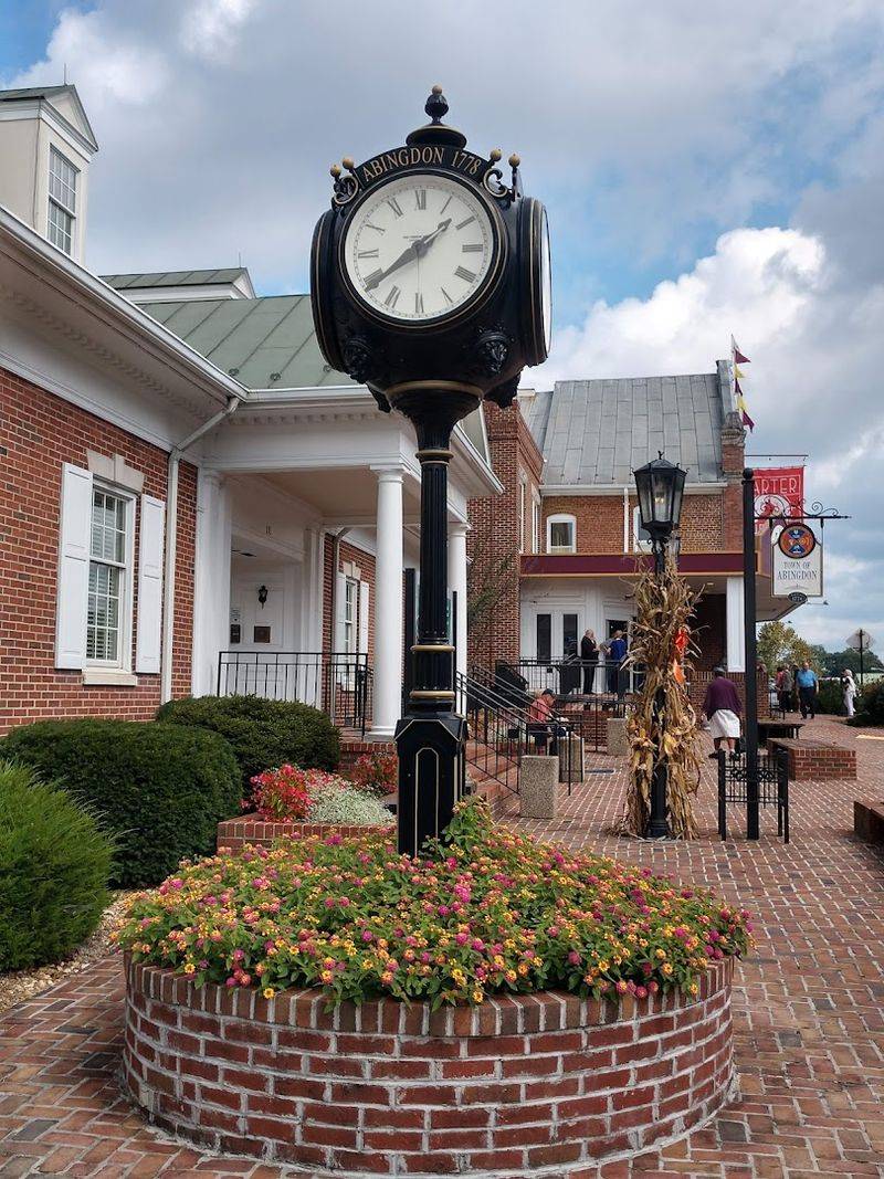Barter Theatre Brings Broadway Energy To A Small Mountain Town
