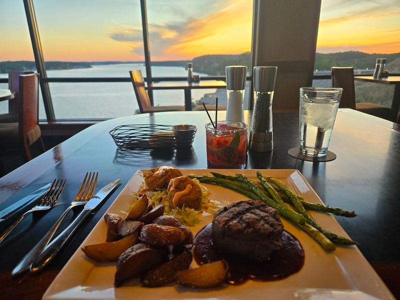 Baxter's Lakeside Grille