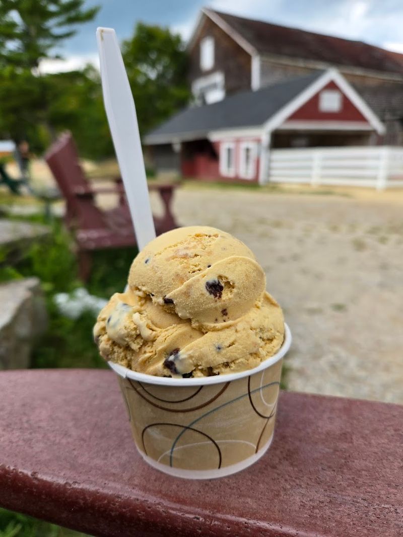 Beech Hill Farm and Ice Cream Barn (Hopkinton, NH) Beech Hill Farm and Ice Cream Barn (Hopkinton, NH)