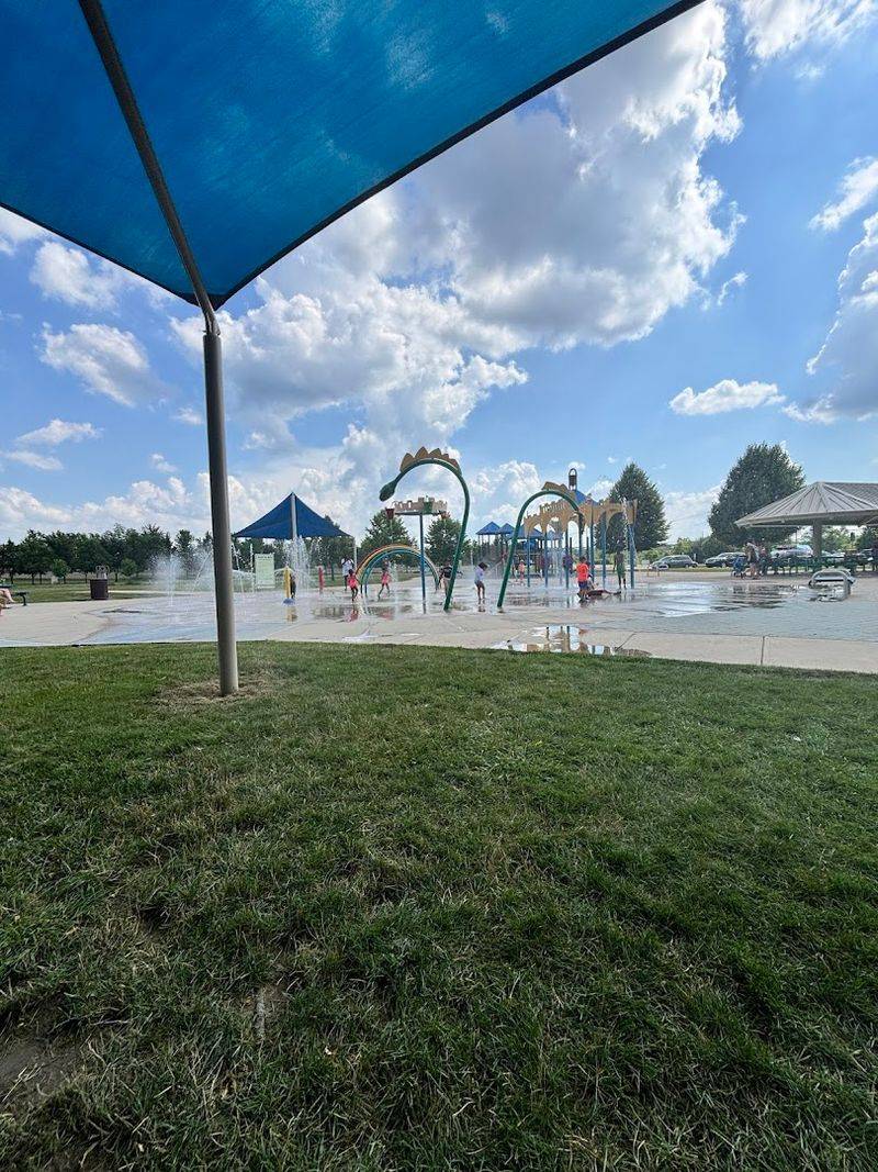 Billericay Park Splash Pad, Fishers