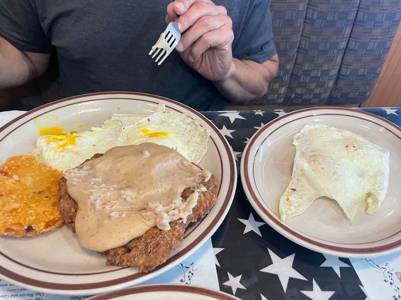 Biscuits and Gravy That Feel Like a Memory You Never Had Biscuits and Gravy That Feel Like a Memory You Never Had