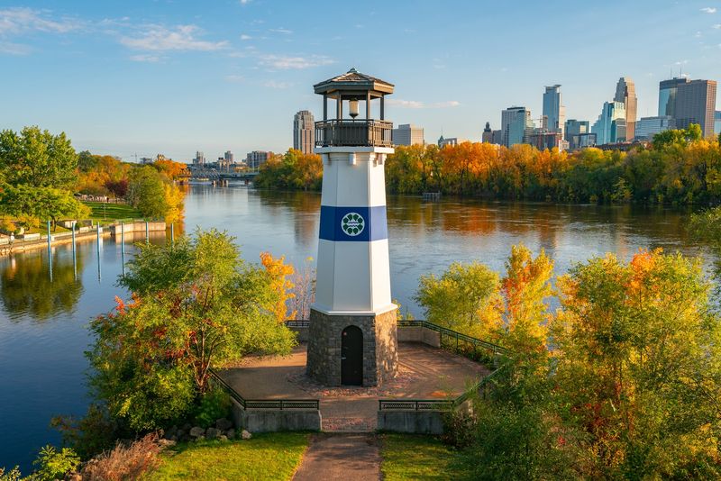 Boom Island Park Fireworks, Minneapolis, Minnesota