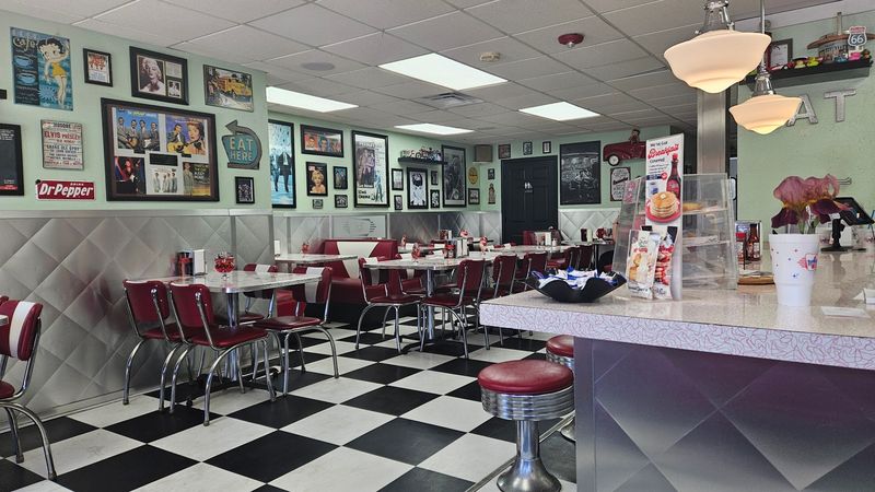 Boomarang Diner - Chandler Boomarang Diner - Chandler