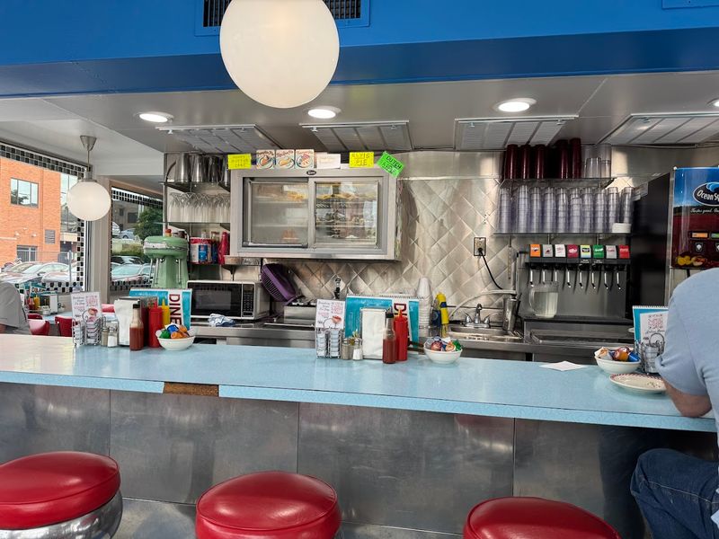 Broadway Diner