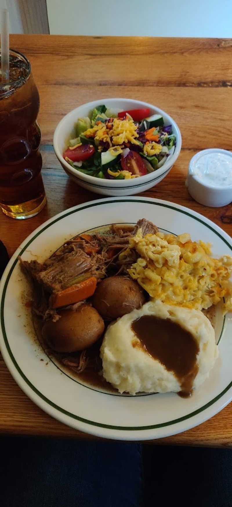 Cafeteria-Style Dining Done With Real Heart Cafeteria-Style Dining Done With Real Heart