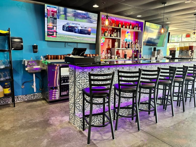 Cantaritos in Del City Runs a Late-Night Cantina Scene That Actually Delivers