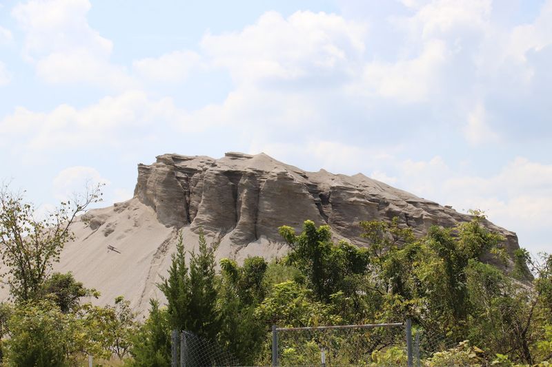 Chat Piles: The Toxic Mountains Left Behind Chat Piles: The Toxic Mountains Left Behind