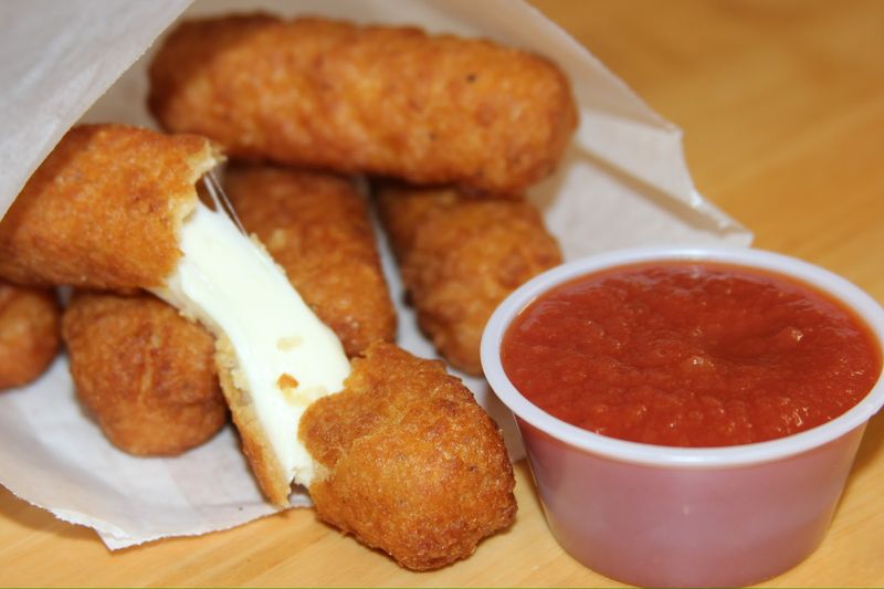 Cheese Curds That Actually Squeak