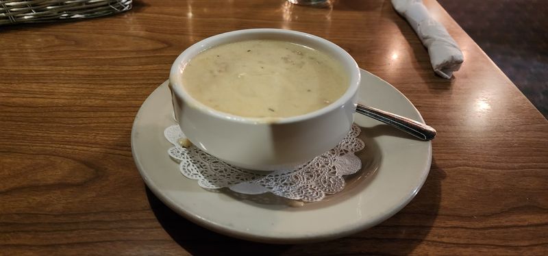 Clam Chowder That Earns Loyal Fans on the Oregon Coast Route