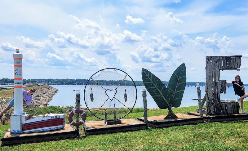 Clarksville Sits Right on the Edge of Kerr Lake Clarksville Sits Right on the Edge of Kerr Lake
