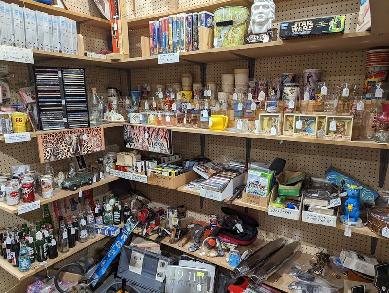 Collectibles and Pop Culture Finds for Every Generation Collectibles and Pop Culture Finds for Every Generation