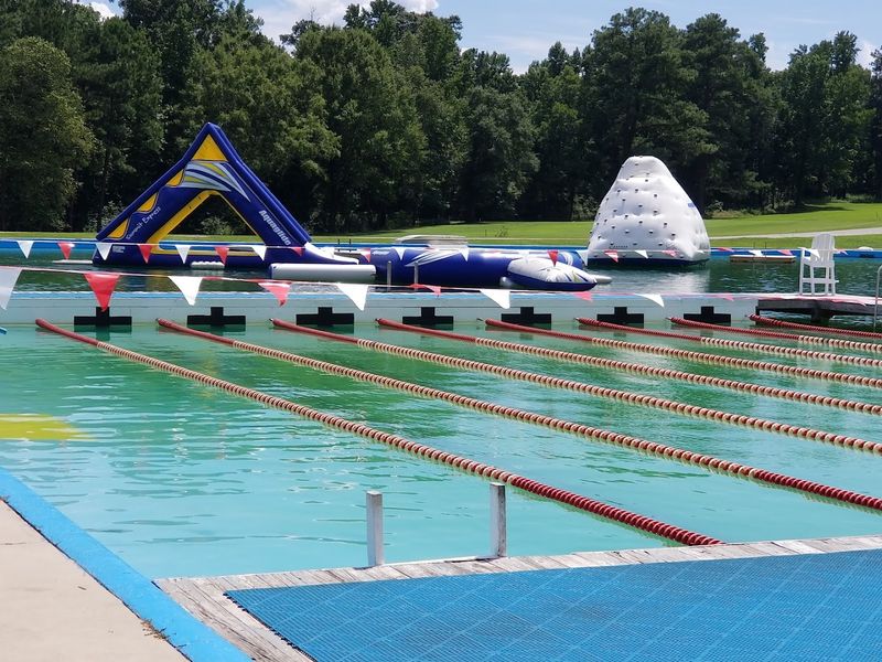 Come Try The Climbing Floats And Water Inflatables Come Try The Climbing Floats And Water Inflatables