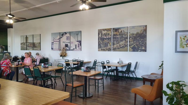 Cuero Pecan House Cafe, Breakfast Inside A Piece Of Living History Cuero Pecan House Cafe, Breakfast Inside A Piece Of Living History