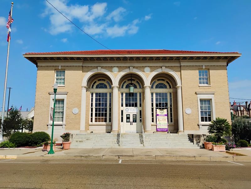 Cuero's Museum Scene, Four Windows Into A Town That Remembers Its Roots Cuero's Museum Scene, Four Windows Into A Town That Remembers Its Roots