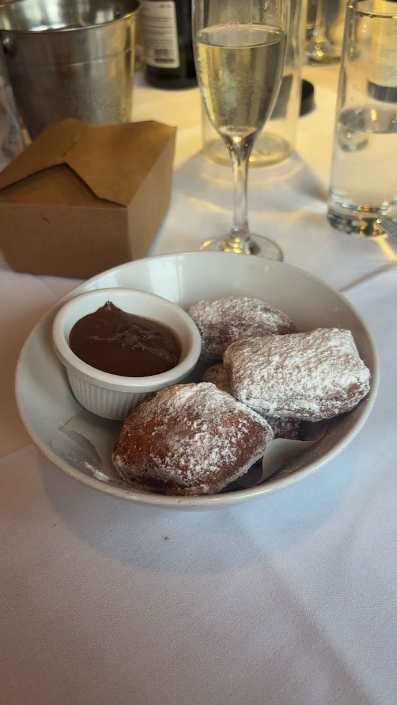 Desserts That End the Night on a High Note Desserts That End the Night on a High Note