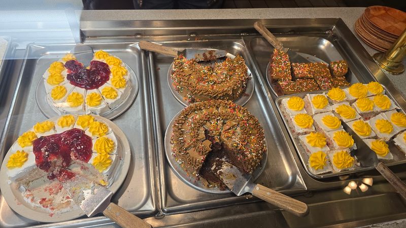 Desserts and a Soft-Serve Machine to Finish Strong Desserts and a Soft-Serve Machine to Finish Strong