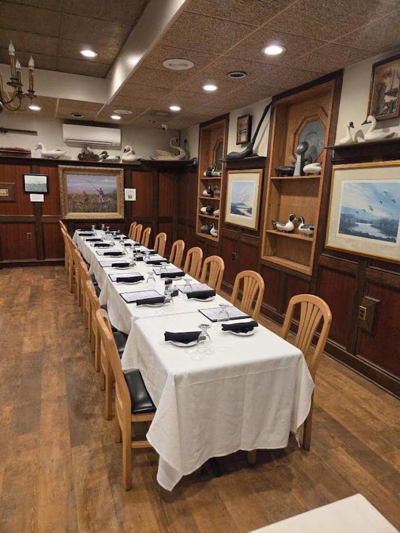 Dining Rooms That Suit Every Kind of Visit