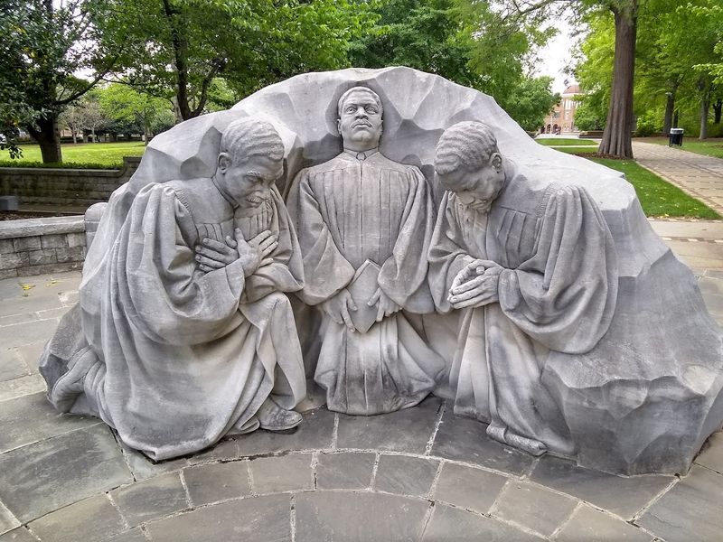Do Not Miss the Ministers Kneeling in Prayer Sculpture Do Not Miss the Ministers Kneeling in Prayer Sculpture