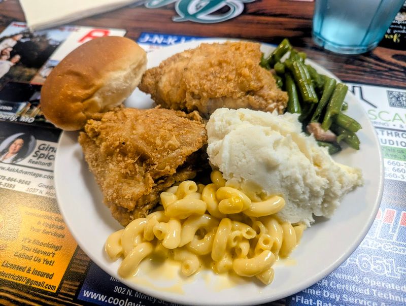 Don's Family Style Buffet in Huntsville Is the Real Deal