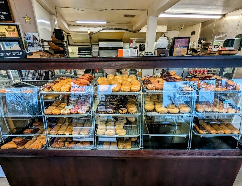 Donut Country, Medford, Oregon