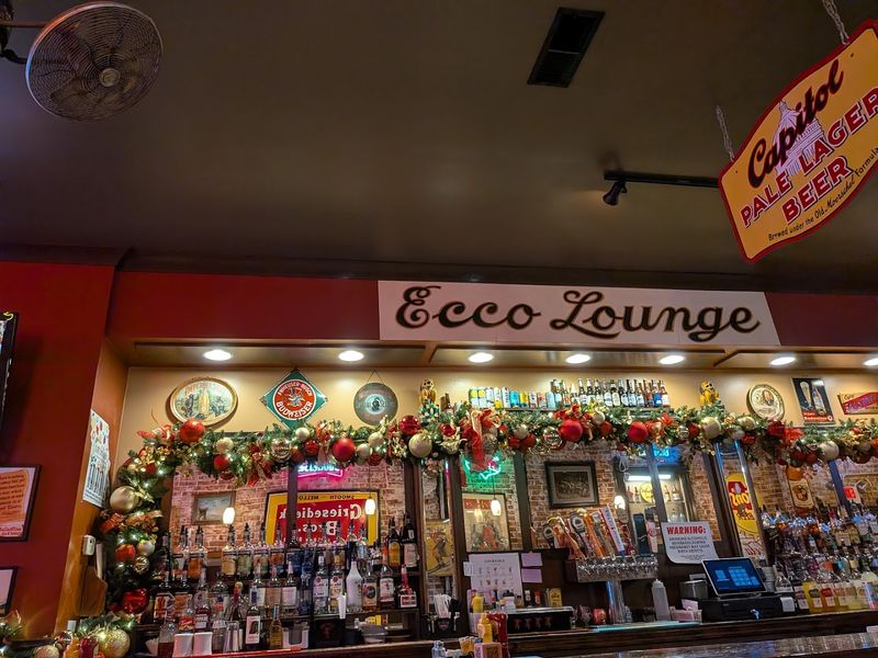 Ecco Lounge