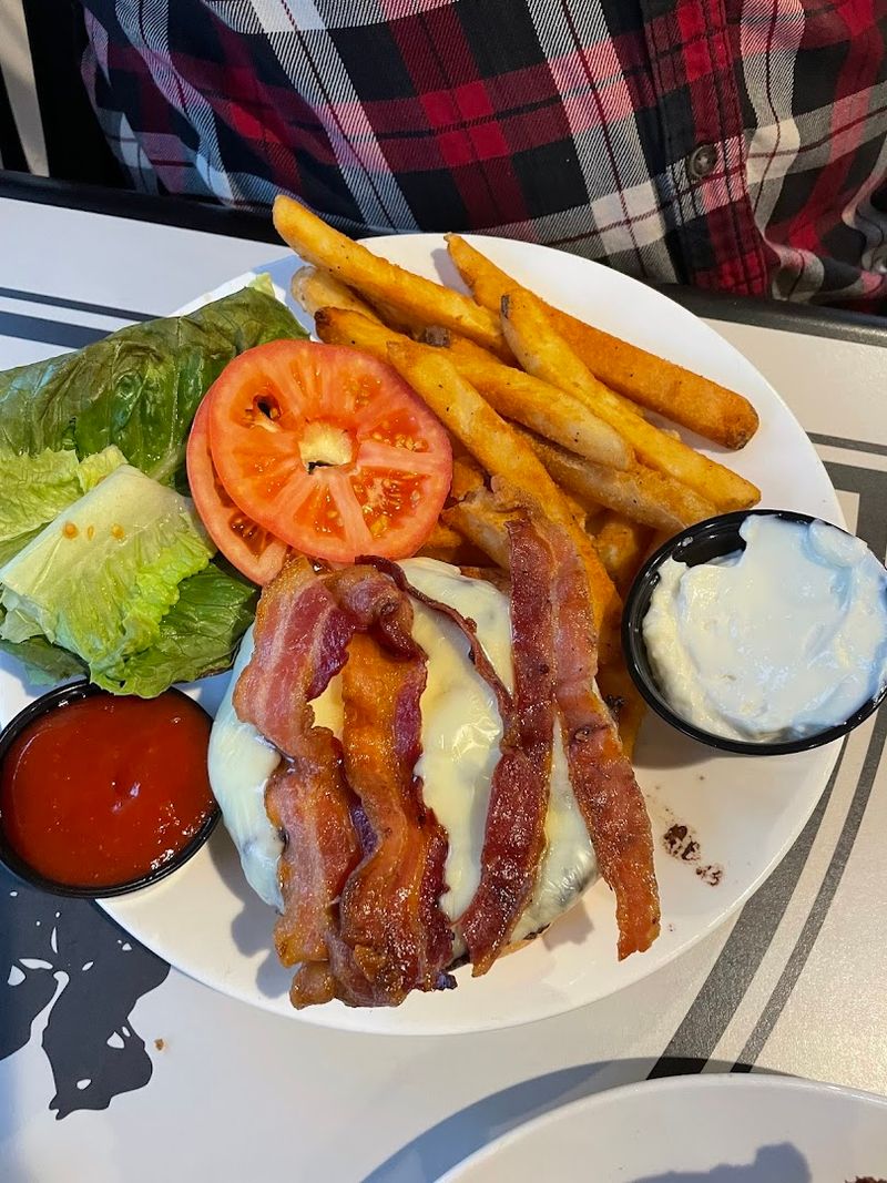 Entrees That Anchor the Whole Experience